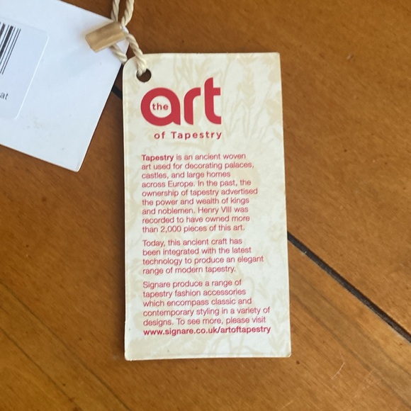 Cross body sling bag. Wave off Kanagawa Tapestry Design. NWT by Signare - Picture 5 of 5